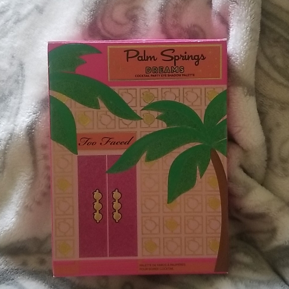 Too Faced Other - Too faced eye shadow pallet
